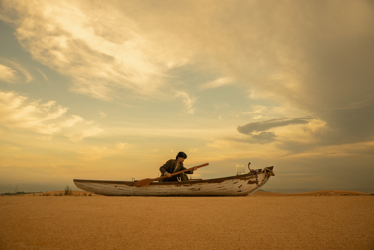 den-vau-tung-teaser-ca-khuc-moi-friendship-khien-dan-tinh-xon-xao